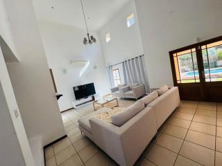 House in Phakalane Golf Estate - 5