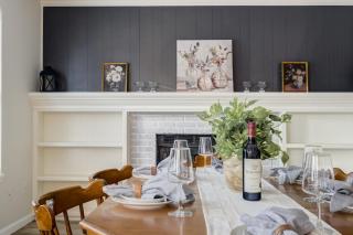 Modern 6BR Home in Briargate - Pet Friendly - 9