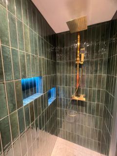 Modern 1 bedroom flat in Morden - 7