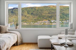 Costal Penthouse by Paramount - 0
