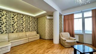 Cozy Family Home Apartment - 9