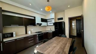 Cozy Family Home Apartment - 8