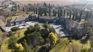 Freeman Manor - Peninsula - 0