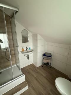Yoe Apartment - 4