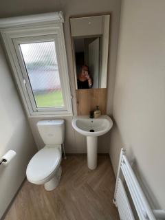 The Orchards modern caravan - 7