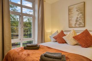Comfortable 2-Bed in Zone 2 - 1