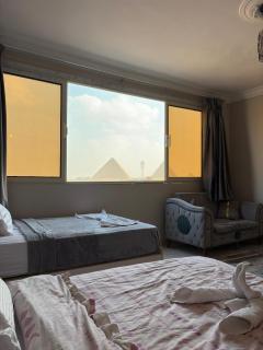 Sneferu tota pyramids inn view - 1