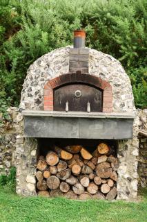 Wisteria Lodge - Stylish Countryside Lodge on 25-Acre Estate - 6