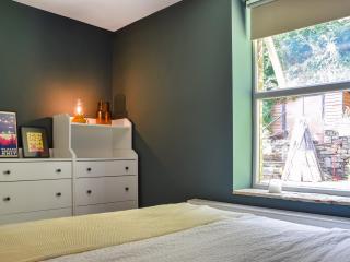 Hillside Cottage - 2