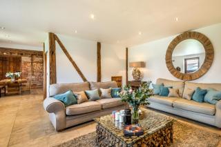 Platford Barn - 0