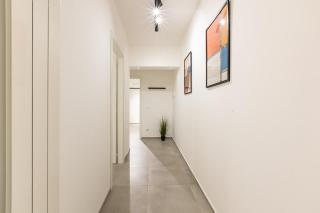 600m from the Sea 2 Suites in the City Center! - 9