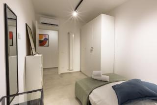 600m from the Sea 2 Suites in the City Center! - 2