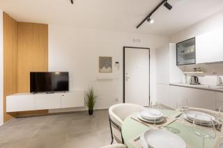 600m from the Sea 2 Suites in the City Center! - 1