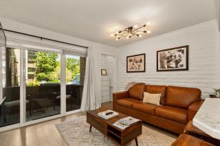 Ketchum Sun Valley Getaway, walk to town and lifts - 9