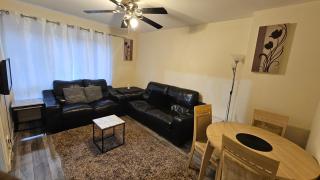 Charlotte Apartment - 7