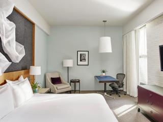 21c Museum Hotel Louisville - 3