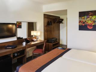 Mercure St Helens - 1