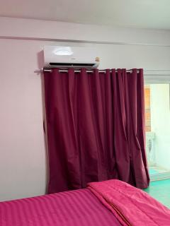 Max Rooms - 8