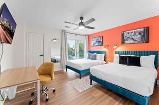 NRG MedCenter Luxe 4BD Home w FencedYard WasherDryer Pet Friendly - 7