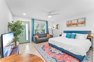 Prime SoCo boutique studios with laundry WiFi 7 Min to DT - 0