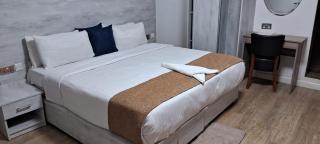 Grand Tiara Hotel - 9