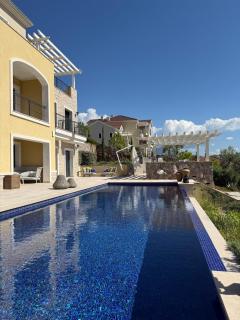 Unique Private Villa With Swimming Pool - Lustica Bay - 0