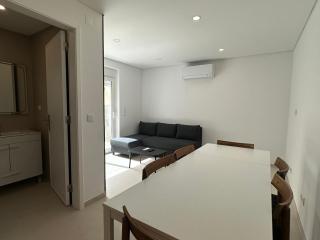 Whome Peaceful Algés Family Home away from City Noise - 5