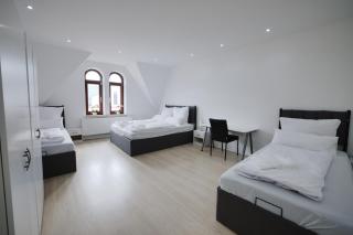 Großzügiges City Loft mit Billardtisch - 4