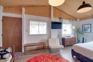 Walkable Beach Bungalow in Ocean Shores! - 5