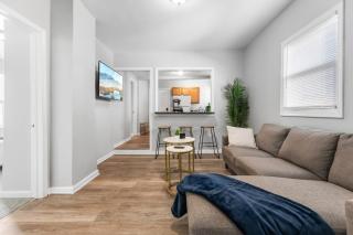 Little Italy Family Suite 4 TVs Bunk Beds - 6