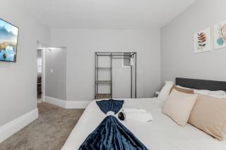 Little Italy Family Suite 4 TVs Bunk Beds - 2