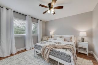 Pet-friendly 4 Bedroom Home Ideal For Stays! - 7