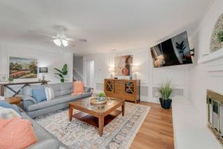 Pet-friendly 4 Bedroom Home Ideal For Stays! - 4