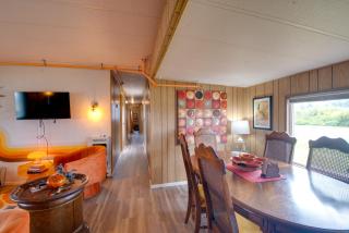 Walk to Beach! Fun Retro Retreat in Ocean Shores - 3