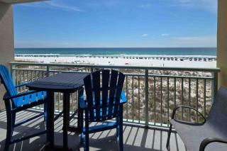 Pelican Isle 304 - 9
