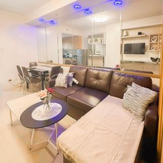 Air Condo Urban Retreat 1BR w City View MOA - 9