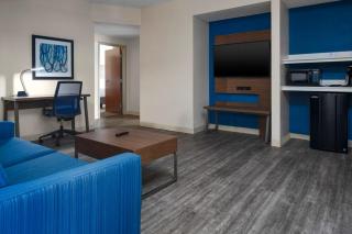 Holiday Inn Express and Suites N Myrtle Beach Little River - 5