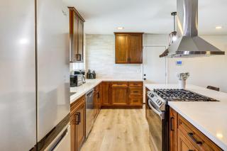 Modern Gem with Outdoor Oasis 5 Mi to Lake Jennings - 2