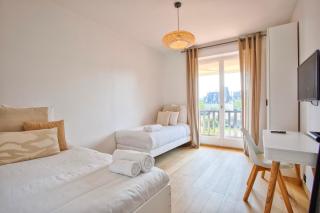 Beautiful renovated apartment, balcony, private parking - 3