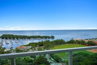 Modern Comfort Steps from the Ocean Breeze - 4