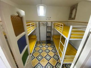 Hostal Valencia - private room with bathroom - 9