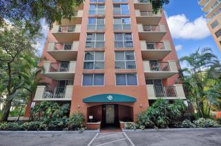 Palm Oasis, Pool and Free Parking - 9
