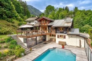 Chalet with Private Pool and Mont-Blanc Views - 0