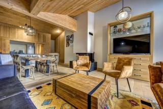 Stylish 4BR Chalet with Terrace and Mountain Views - 6