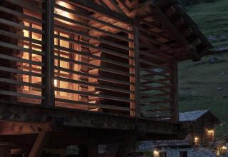 Luxury 4BR Chalet with Sauna and Garden - 1