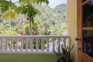Rosehill Apt -Stylish 2 bedroom with lovely verandah - 9