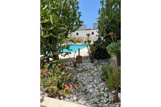 Ocean and City View Beach-Block Studio - Pool Access - 3