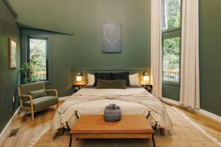 NEW Unique Stay w King Beds and Private Hot Tub - 5