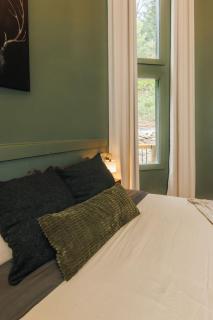 NEW Unique Stay w King Beds and Private Hot Tub - 1