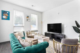 Modern Luxury Near Broad Ripple - 0